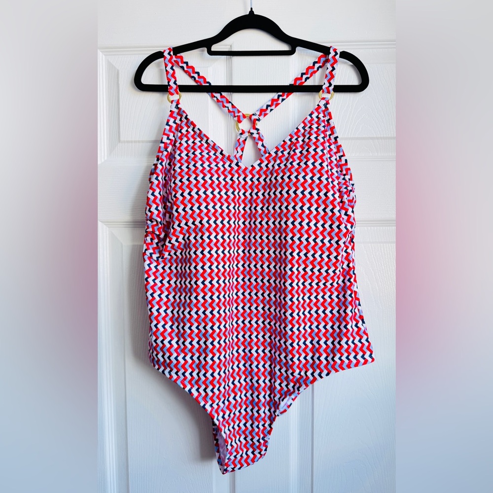 Kona Sol Geo Print One Piece Swimsuit - NWT - Picture 8 of 15